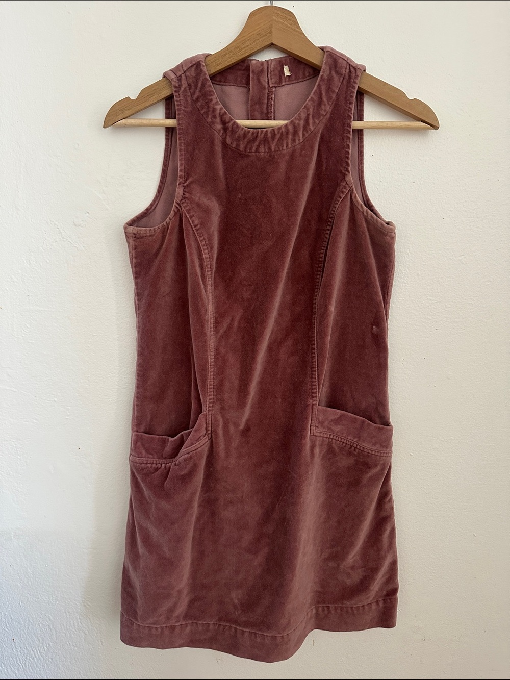 Marine Layer Sleeveless Velvet Shift Dress in Mauve